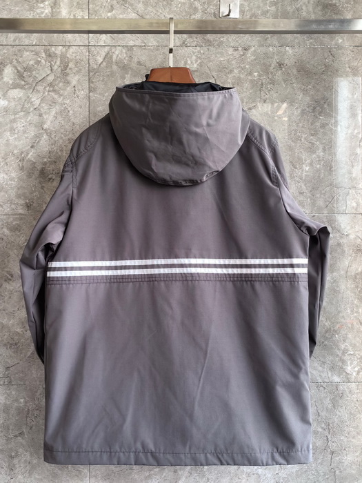 Can*a Go*e jacket-001