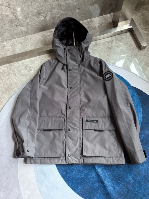 Can*a Go*e jacket-001