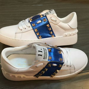 Valentino Shoes AAA(Women)-100