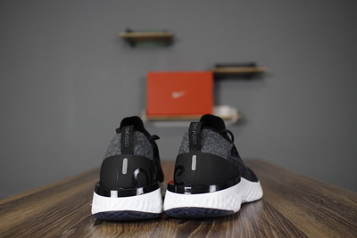 Nike Epic React Flyknit(AAA)-001