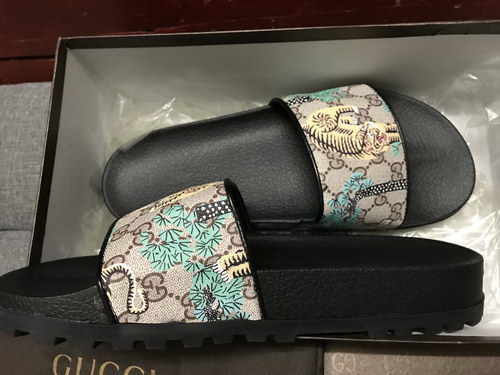 G*u*i slippers(aaa)-217