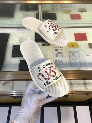 G*u*i slippers(aaa)-271