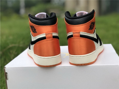 Air Jordan 1 Satin