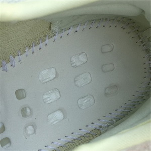 authentic Y**zy 350 boost v2 “ice yellow”