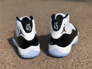 Air Jordan 11 “Concord”
