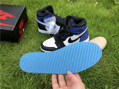 Air Jordan 1 Fragment
