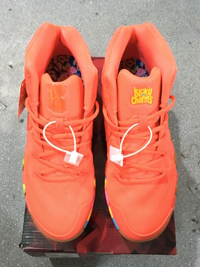 Kyrie 4 Lucky Charms-071