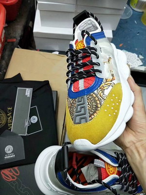 Versace Shoes(AAA)-105