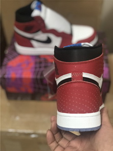 Air Jordan 1 Retro High OG “Origin Story”