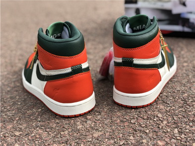 Air Jordan1 Retro High OG-Solefiy