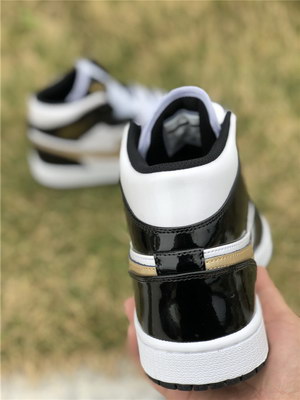 Air Jordan 1 Mid SE-036