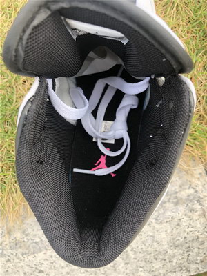 Air Jordan 1 Mid GS-022