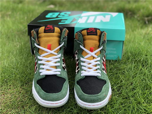 Nike Dunk High “Dog Walker”