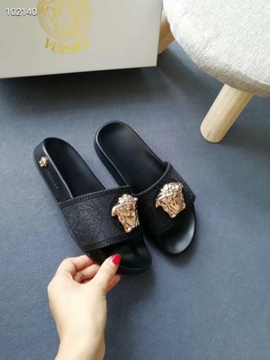 Versace Slippers Women(AAA)-017