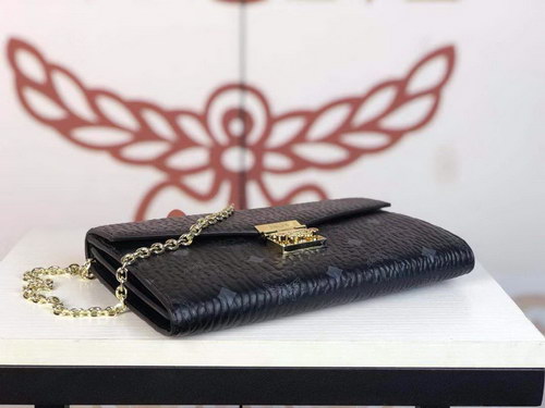 MCM Handbags AAA(Women)-008