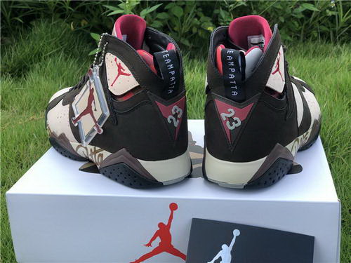Patta x Air Jordan 7-001