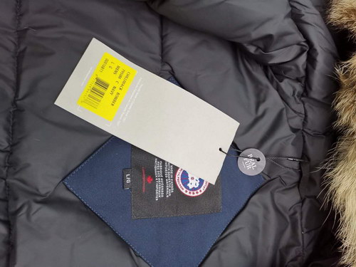 Can*a Go*e coat-01-123