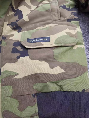 Can*a Go*e coat-01-128