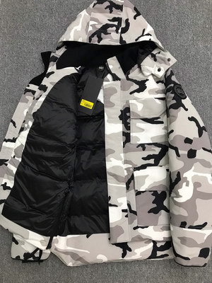 Can*a Go*e coat-37-141