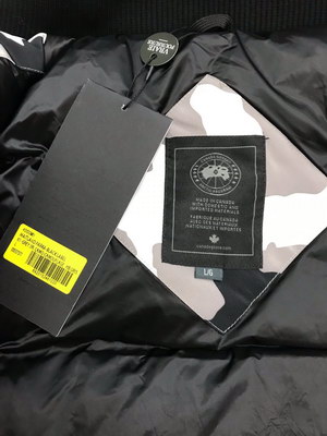 Can*a Go*e coat-37-141