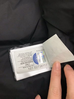 Can*a Go*e coat-37-137