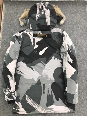 Can*a Go*e coat-13-167