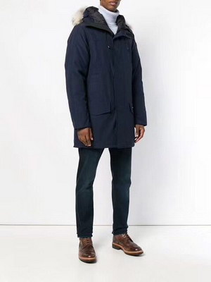 Can*a Go*e coat-13-163