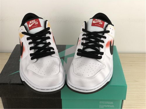 Nike SB Dunk Low Tie-Dye “Raygun”-001