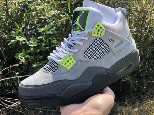 Air Jordan 4 SE “Neon”