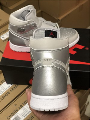 Air Jordan 1 High OG “Japan”