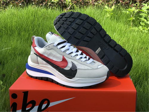 Sacai x Nike Pegasus Vaporfly-003