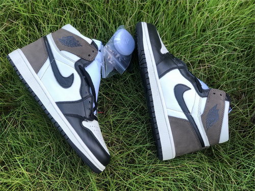 Air Jordan 1 High OG “Dark Mocha”
