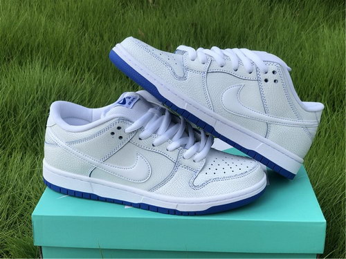 Nike SB Dunk Low Pro Premium