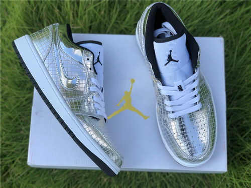 Air Jordan 1 Low-002