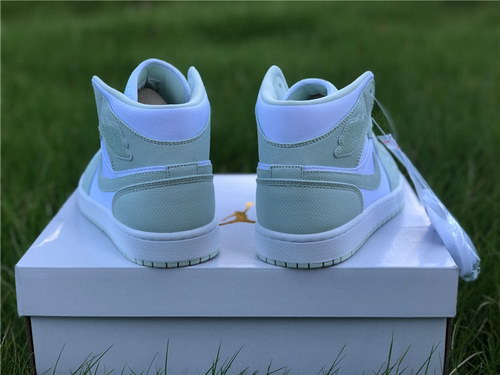 Air Jordan 1 Mid-046