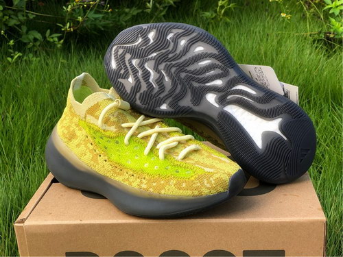 ad*s Y**zy 380“hylte glow”