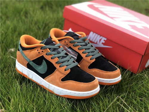 Nike Dunk Low SP “Ceramic”