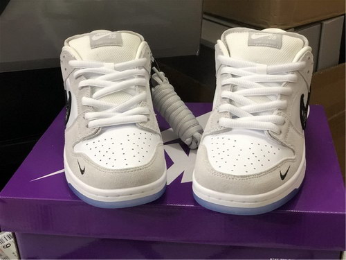 D*or x nike dunk low-001