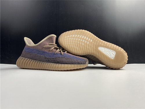 ad*s Y**zy boost 350 v2 yecher