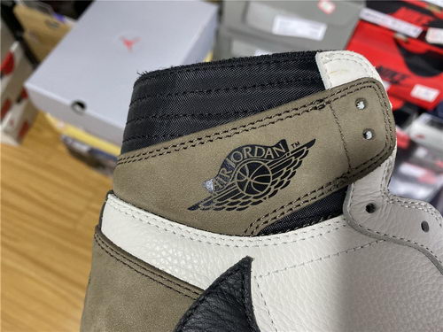 2.0 Travis Scott x Air Jordan 1