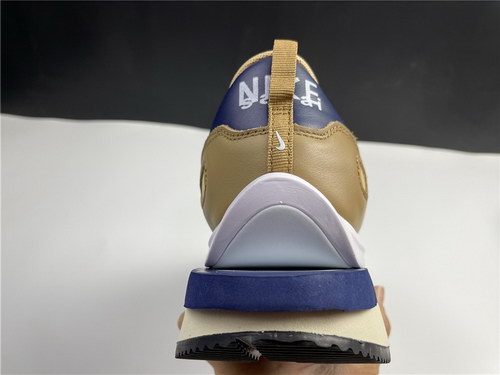 Sacai x Nike VaporWaffle 3.0-001