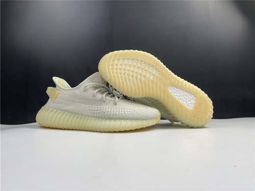Y**zy boost 350 v2 “light”