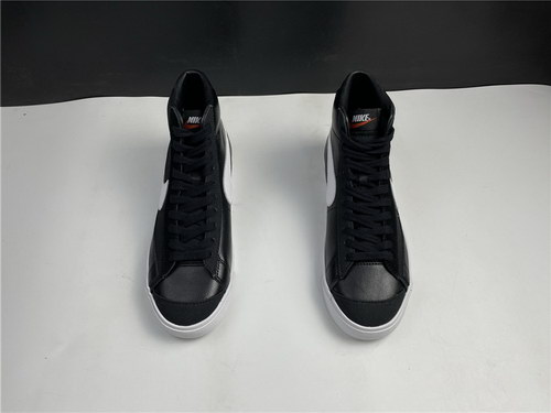 Authentic Nike Blezer Mid-001