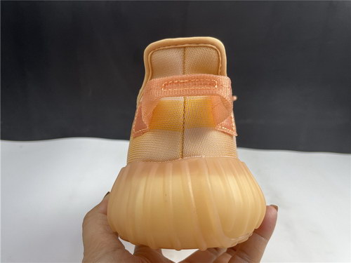 ad*s Y**zy boost 350 v2 mono clay