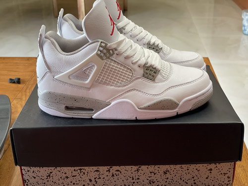 Air Jordan 4 “White Oreo”