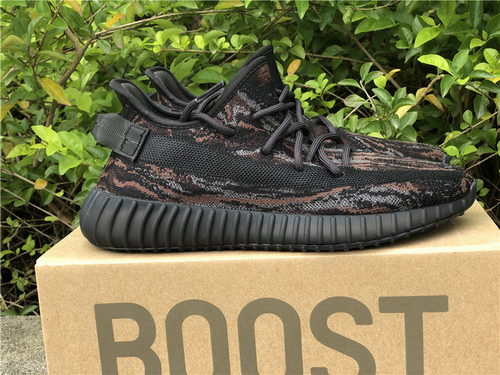 ad*s Y**zy boost 350 v2 “mx rock”