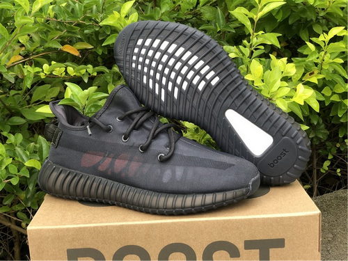 ad*s Y**zy boost 350 v2 “black”