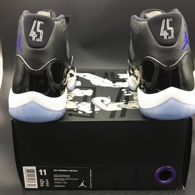 Air Jordan 11 Space Jam