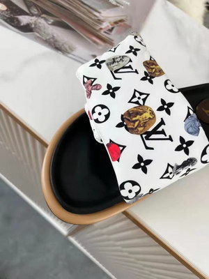 LV Slippers Women(AAA)-012