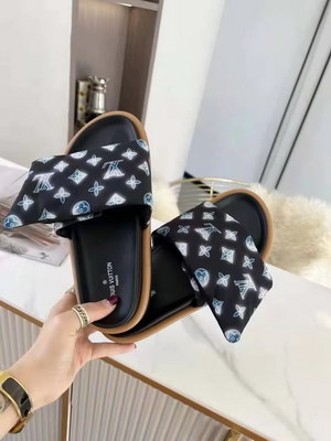 LV Slippers Women(AAA)-015